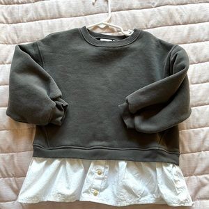 ZARA Girls gray sweater with white undershirt size 4-5